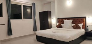 Quarto casal superior | Wi-Fi de cortesia, roupa de cama