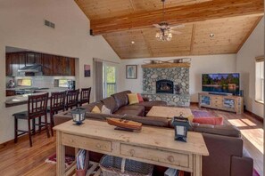 TV, fireplace