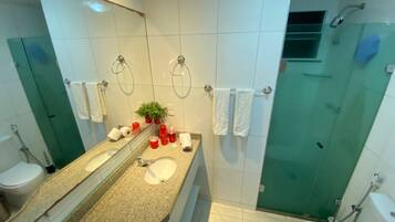 Basic Apartment | Bathroom