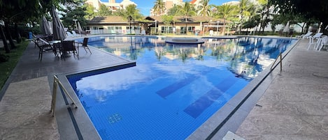 Piscine extérieure