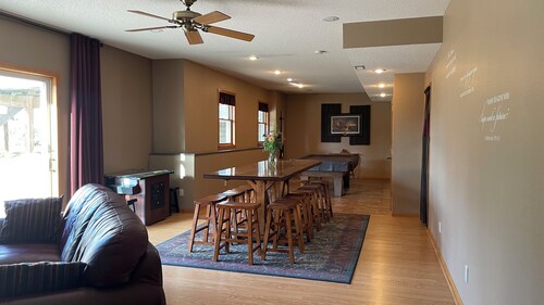 Country setting close to the cities