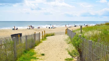 Condo, 3 Bedrooms | Beach