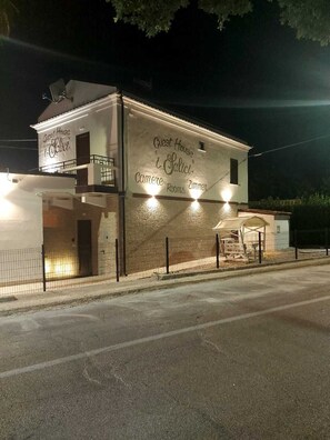 Exterior - Guest House - I Salici (Elice)
