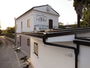 Exterior - Guest House - I Salici (Elice)