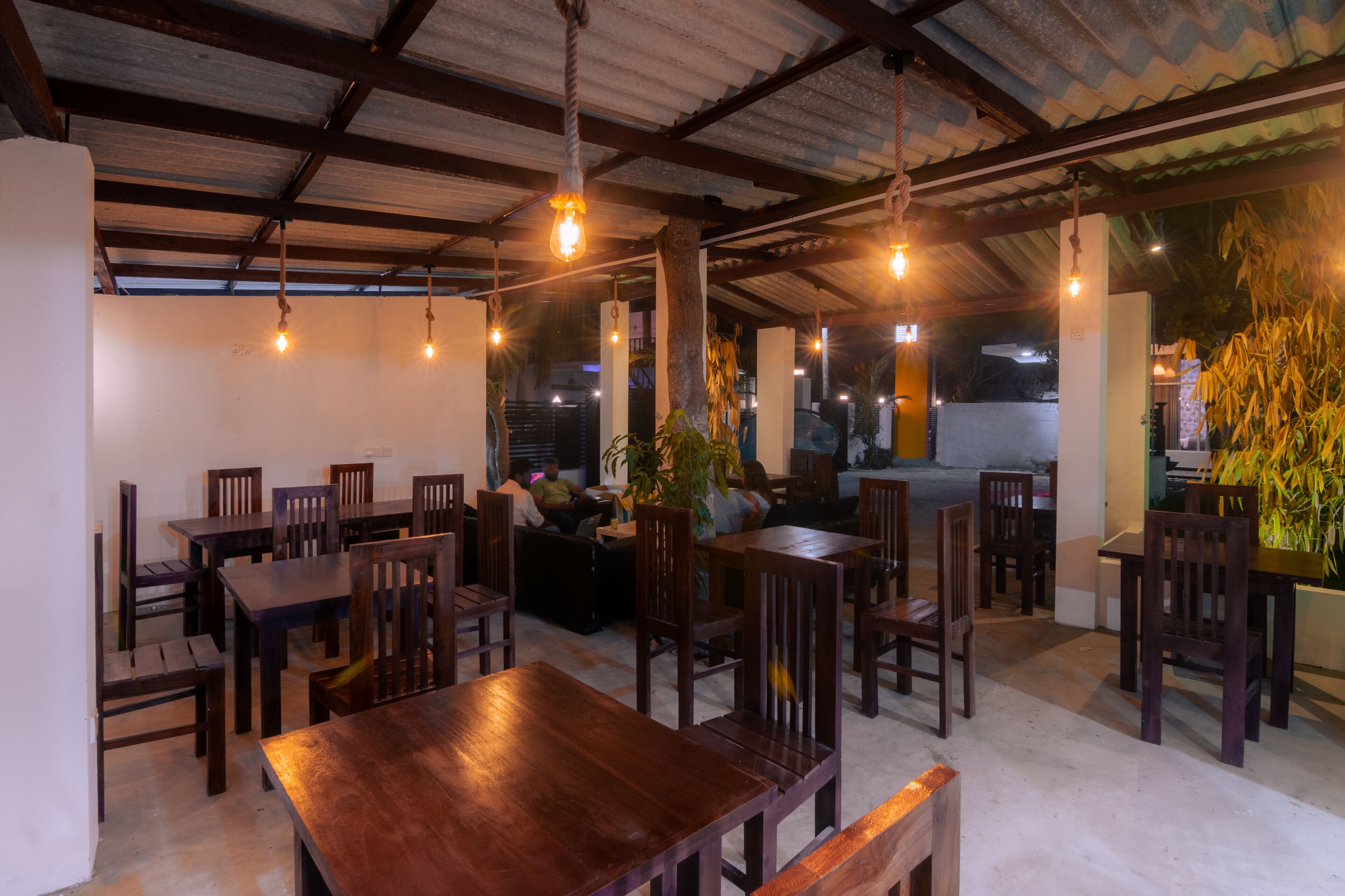 Free daily full breakfast