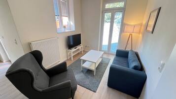 Classic-Doppel- oder -Zweibettzimmer | Daunenbettdecken, laptopgeeigneter Arbeitsplatz, schallisolierte Zimmer