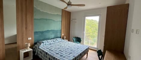 3 bedrooms, desk, iron/ironing board, travel cot