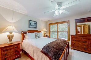 4 Schlafzimmer, Bügeleisen/Bügelbrett, Internetzugang, Bettwäsche