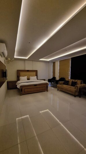 Dobbeltrom – deluxe | Strykejern/-brett, wi-fi (inkludert) og sengetøy