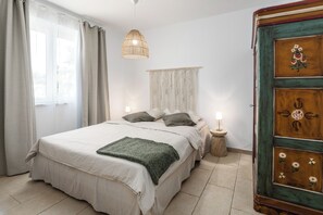 4 Schlafzimmer, Bügeleisen/Bügelbrett, Reisekinderbett, WLAN