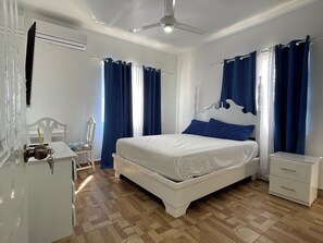 4 Schlafzimmer, Bügeleisen/Bügelbrett, WLAN, Bettwäsche