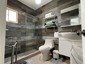 Shower, towels, toilet paper - Luxurious villa with breathtaking panoramic views - your dream home awaits! (Sosua)