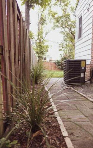 2BR & 1BA Self Contained apartment in vibrant downtown Silver Spring