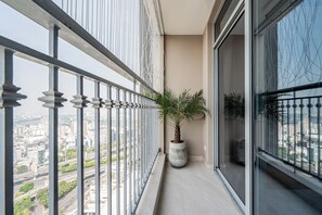 3-Bedroom Family Residence | Balcone