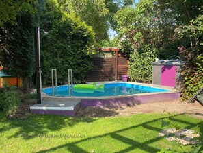 Seasonal outdoor pool