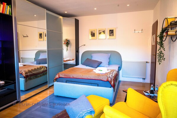 Business Single Room | Individually furnished, iron/ironing board, free WiFi