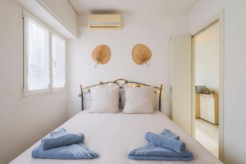 1 غرفة نوم ومكواة/لوح كي وواي فاي وملاءات أسرّة