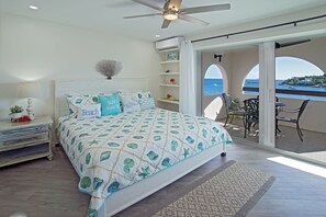 2 bedrooms, in-room safe, desk, iron/ironing board