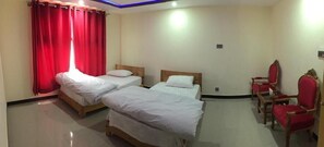 Deluxe tweepersoonskamer | Geluiddichte muren, een strijkplank/strijkijzer, gratis wifi