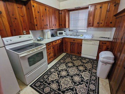 Cute, beautiful 2 Bd/1Bt near Promedica