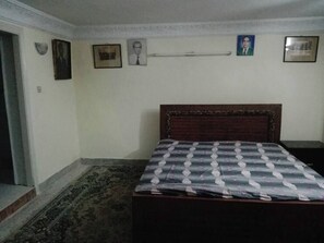 Habitación doble Deluxe | Insonorización, tabla de planchar con plancha y wifi gratis