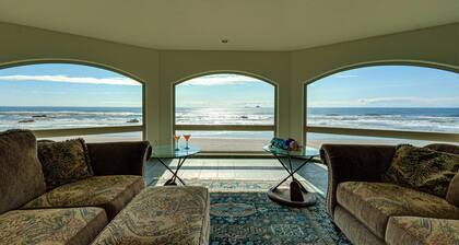 Queen Bee - Majestic Beach Front w/ Vast Ocean Views, Spa