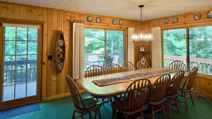 Dining - Peaceful, Woodland Retreat in Frankfort, MI Near Crystal Lake & Sleeping Bear (Frankfort)