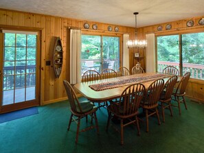 Dining - Peaceful, Woodland Retreat in Frankfort, MI Near Crystal Lake & Sleeping Bear (Frankfort)