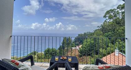 Vinhaticos House by Atlantic Holiday