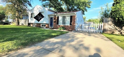 #TheFloridaRoom sensory oasis w/ king-size master