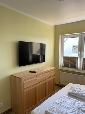 2 habitaciones, cuna de viaje y wifi