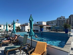 Piscina externa, piscina aquecida
