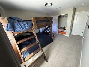 3 bedrooms, iron/ironing board, travel cot, WiFi