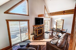 スマートテレビ、暖炉