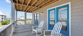 Soul Shine - water views, heated pool, hot tub, pet friendly, elevator