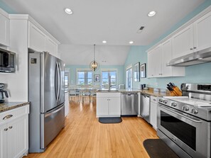 Fridge, microwave, oven, stovetop - Soul Shine - water views, heated pool, hot tub, pet friendly, elevator (Emerald Isle)