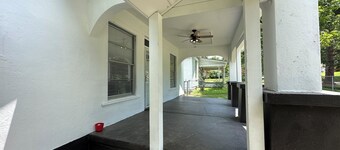 Hickory House - 4 Bedrooms - Sleeps Up To 8