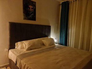 1 bedroom, iron/ironing board, WiFi, bed sheets - Makramia compound (Red Sea Governorate)