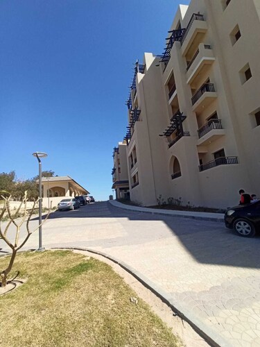 Makramia compound