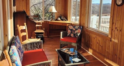 Bud's Place, Southern Charm in the Shenandoah Valley of Virginia