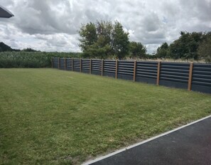 Property grounds - Maison Rénové au Calme Avec Jardin Clos A Quelques Minutes du Mont St Michel ! (pontorson)
