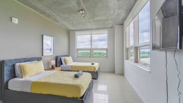 2 عدّة غرف نوم وأغطية فراش متميزة وستائر تعتيم وواي فاي مجانًا