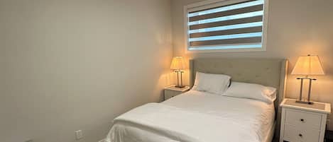 2 bedrooms, desk, soundproofing, iron/ironing board