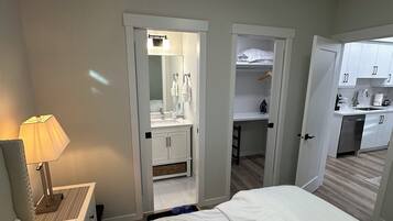 2 bedrooms, desk, soundproofing, iron/ironing board