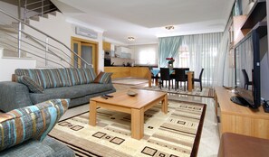 Family Villa | Living area