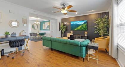 Boho Lux Theme âą For Mid to Long Term Stays âą 3BR 3.5BA âą Near Truist Park