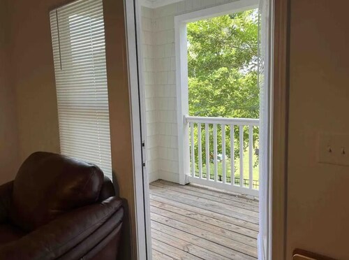 CLT University studios apt