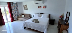 1 chambre, fer et planche Ă repasser, Wi-Fi gratuit, draps fournis