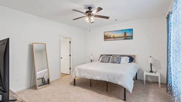 3 bedrooms, iron/ironing board, travel crib, free WiFi