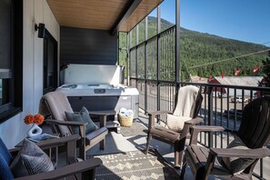 Condo | Terrace/patio - Serenity Now by Revelstoke Vacations (Revelstoke)